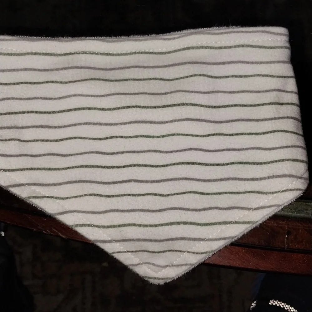 Modern Baby Baby bib Onesize White